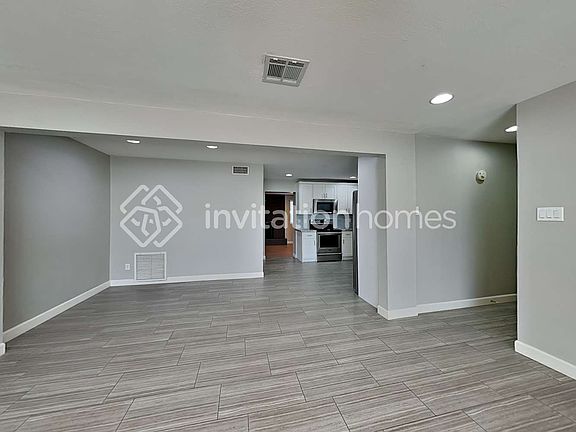 3rd image of 8044 E Indianola Ave