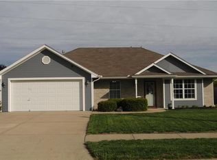 1102 Blue Branch Dr, Grain Valley, MO 64029