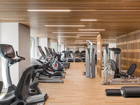 5th image of 301 W 53rd St APT 16I