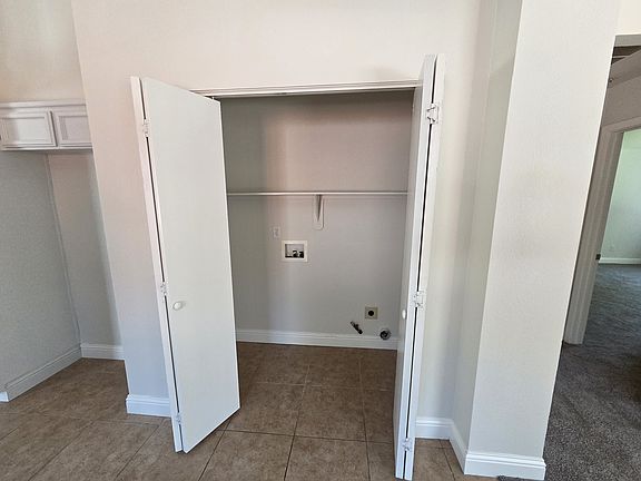 3rd image of 1012 Farnham Ave #1012