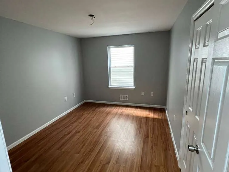 343 Sussex Ave #1 — Photo 6