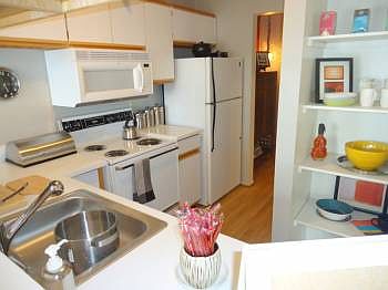 3rd image of 330 Village Green Blvd APT 102