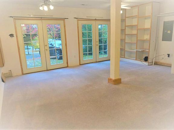 2nd image of 11631 NE 106th Ln