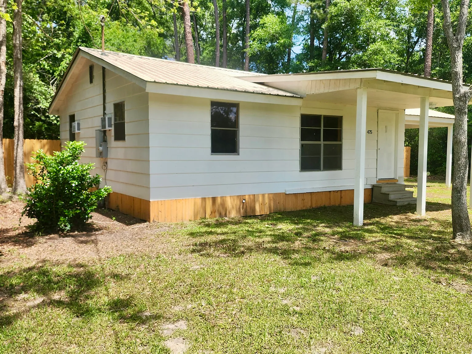 3 bed, 1002 sqft, $1,050 — Photo 4