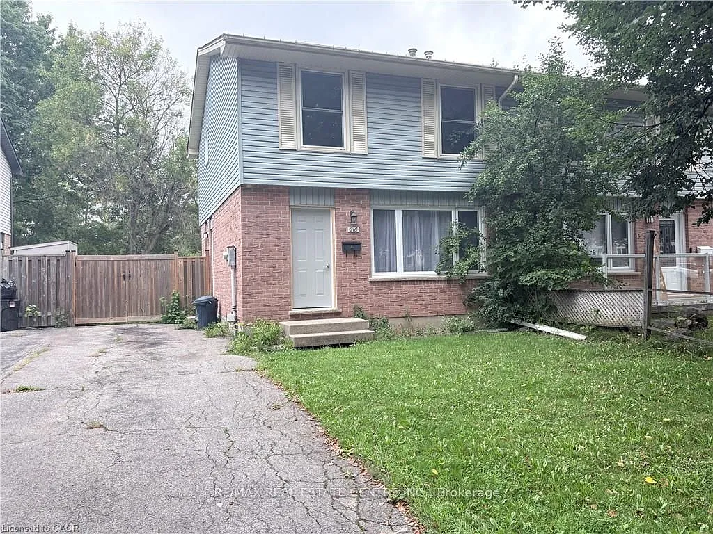 4 bed, $2,700 — Photo 1