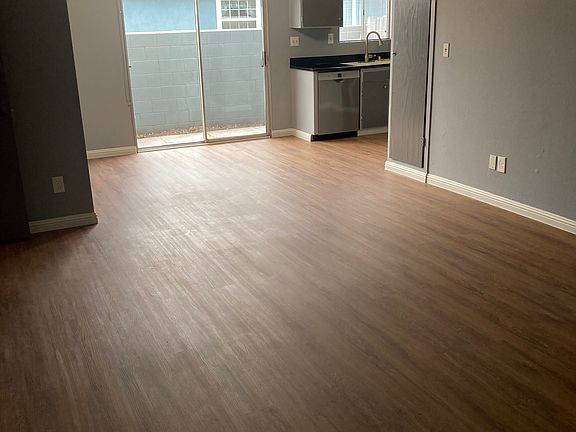4th image of 124 Saint Francis St #2