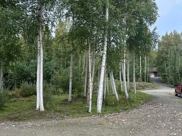 700 Forest Hollow Dr, Fairbanks, AK 99712