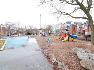 199 Augusta Ave #C, Toronto, ON M5T2L4
