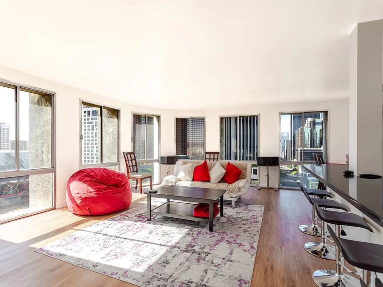 800 W 1st St #1105 — Photo 11