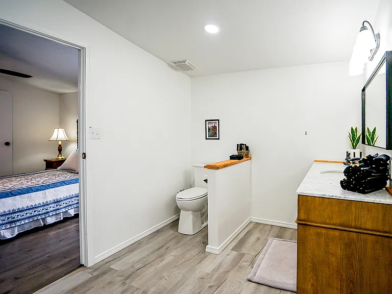 103 Maple St S — Photo 11