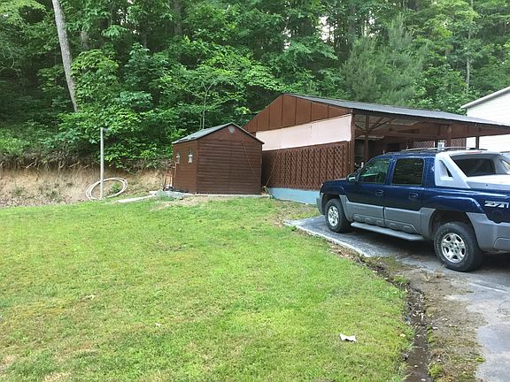 3rd image of 438 Pine Hill Dr SW