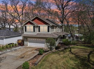 7724 Cedar Rd, Wonder Lake, IL 60097