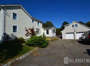 5 Wyckoffs Mills Applegarth Rd, Monroe Township, NJ 08831