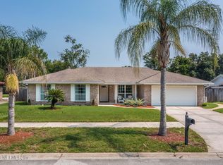 7325 Floral Ridge Dr, Jacksonville, FL 32277