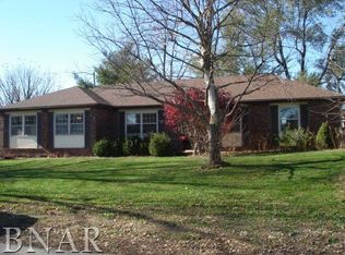 414 S East St, Le Roy, IL 61752