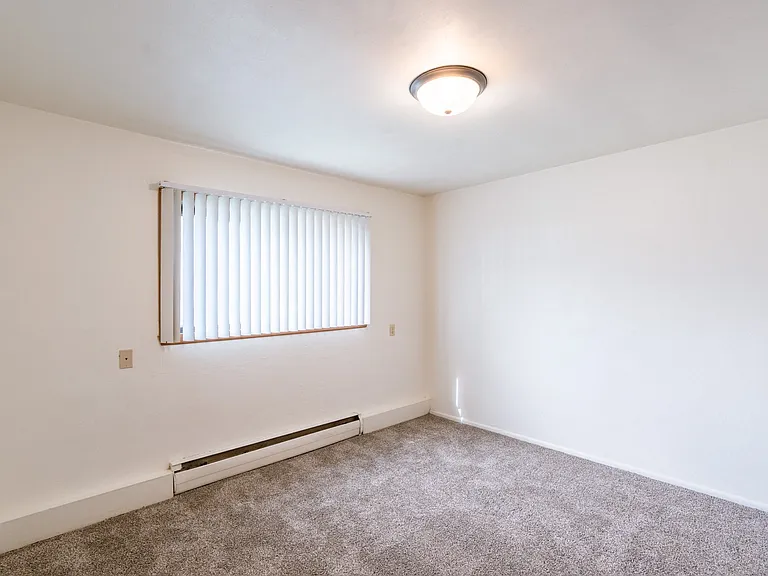 Fargo, ND Spring Apartments | Bedroom