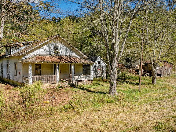 4th image of 413 Willow Branch Rd