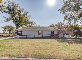 1602 Potomac Dr, Belleville, IL 62221