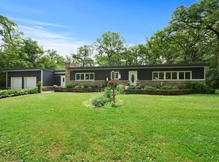 423 W Oakwood Dr, Barrington, IL 60010