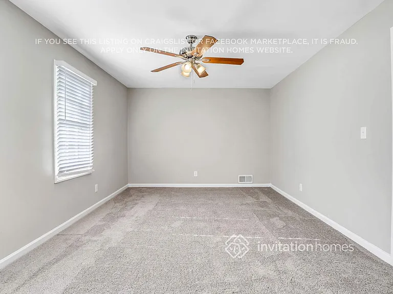 2339 Chevy Chase Ln — Photo 16