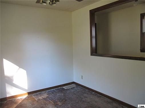 2nd image of 1024 Pottawatomie St