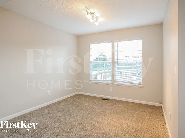 2026 Coldwater Ct — Photo 3