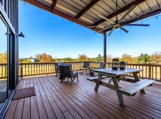 350 Gold Schaefer Rd, Fredericksburg, TX 78624