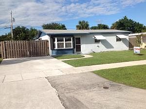 3rd image of 11763 Dahlia Dr