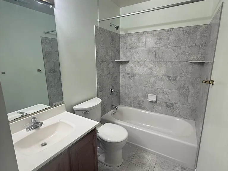 1908 Ravens Crest Dr — Photo 10