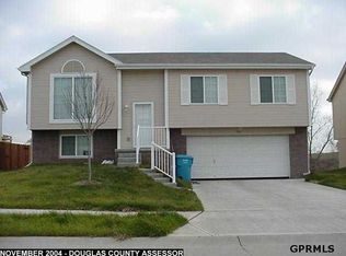 7711 Bondesson St, Omaha, NE 68122