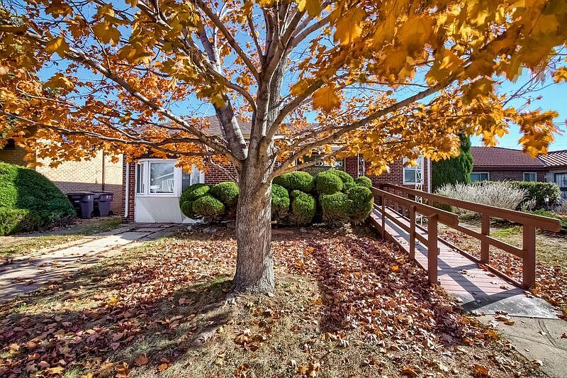 1st image of 1582 N Winona Ct