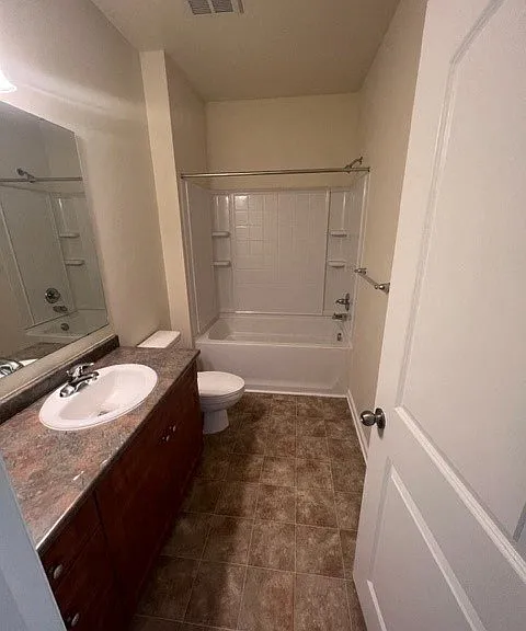Clairmont at Hillandale — Photo 75