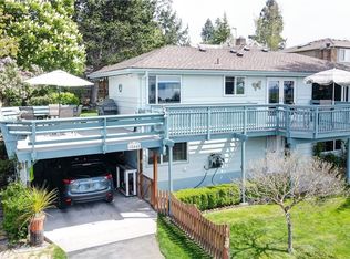 18448 4th Ave SW, Normandy Park, WA 98166