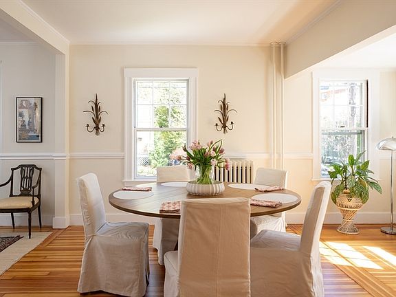 4th image of 35 Falmouth St