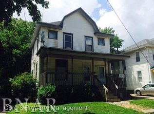 704 N Oak St, Bloomington, IL 61701