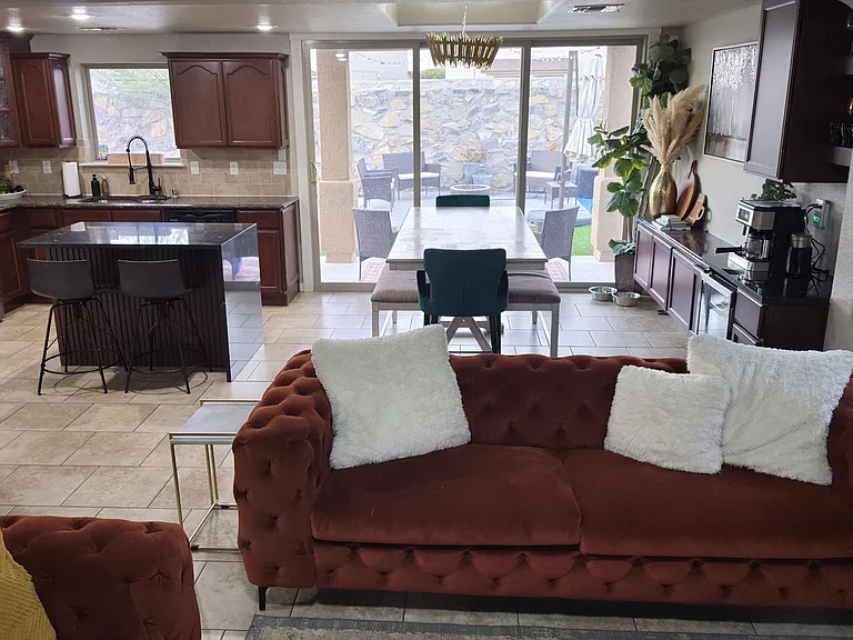 7653 Mammoth Ln — Photo 5
