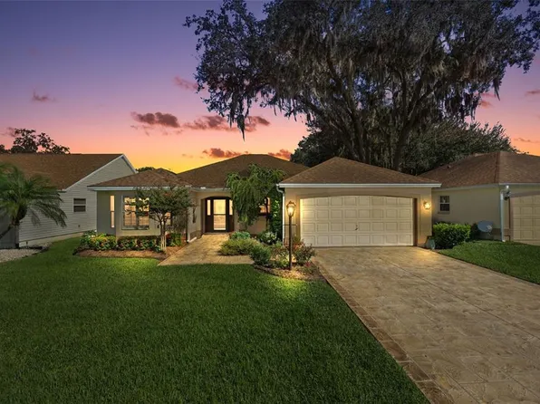 415 Loma Paseo Dr, Lady Lake, FL 32159