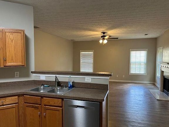 5th image of 2205 Baker Carter Dr