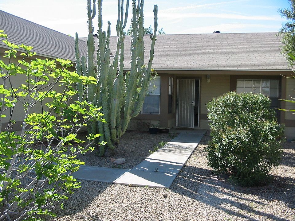 1st image of 901 W Sequoia Dr