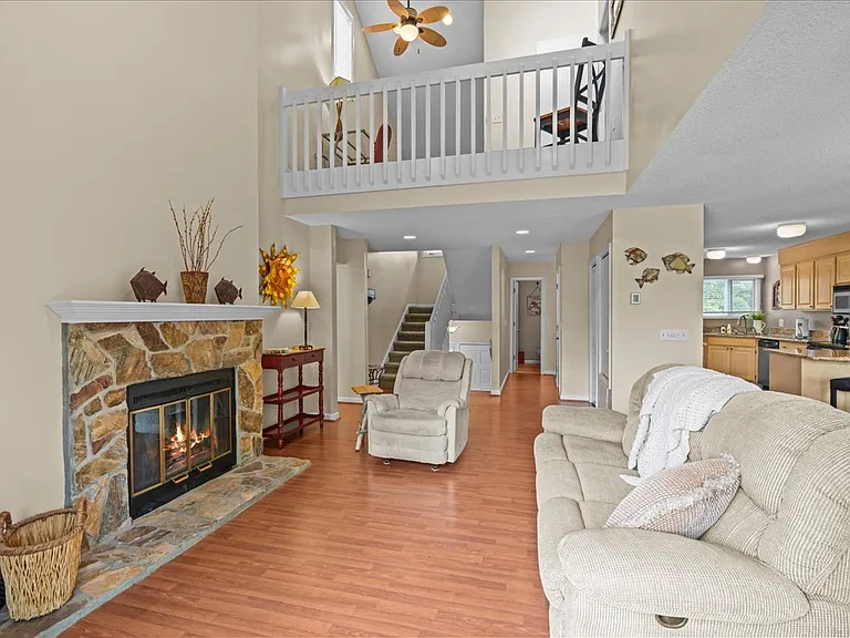 701 Loran Pointe Cir — Photo 22