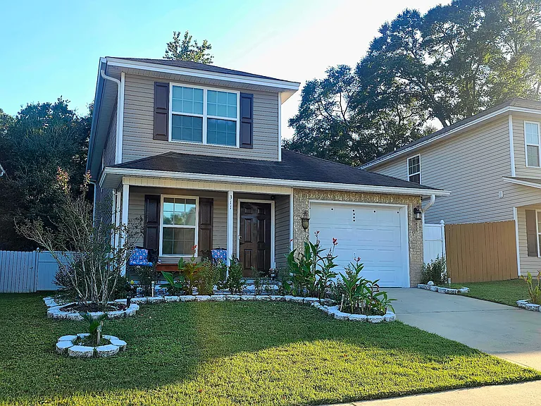 311 Dahlquist Dr — Photo 2