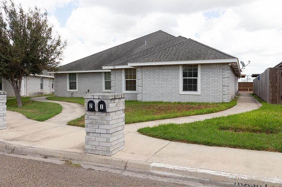 1st image of 610 S Logan Dr APT 2
