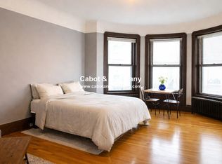 306 Newbury St APT 2F, Boston, MA 02115