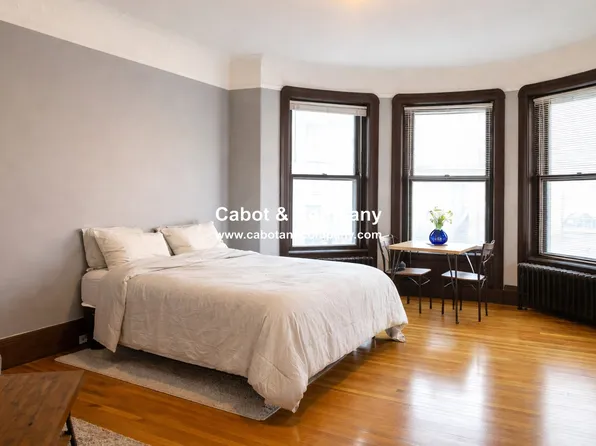 306 Newbury St APT 2F, Boston, MA 02115