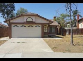 110 Peppertree Dr, Perris, CA 92571