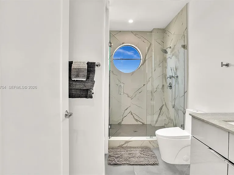 2100 Miami Rd #303 — Photo 33