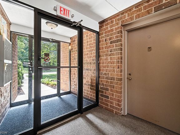 3rd image of 22952 Mastick Rd APT 101