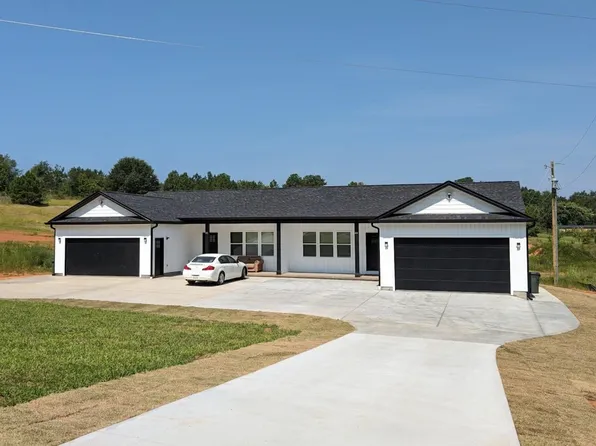 414 Turpin Rd, Inman, SC 29349