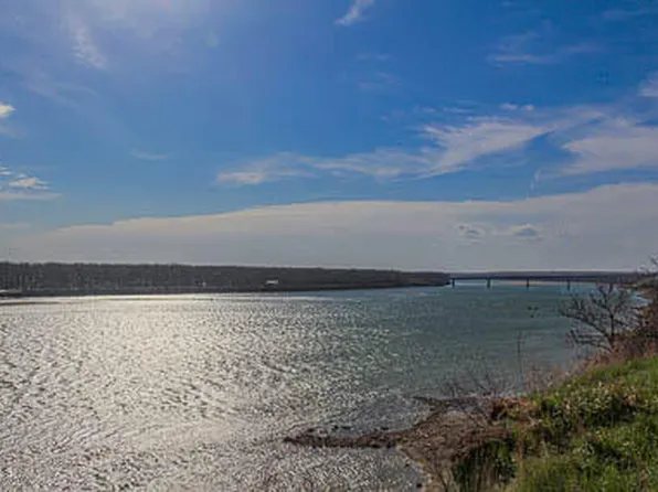 1107 Missouri Ave, Washburn, ND 58577