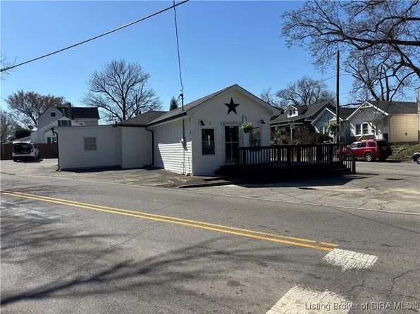 2410 Shelby Street, New Albany, IN 47150